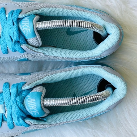 Nike Running Shoes Women’s Size 10 - Picture 8 of 9